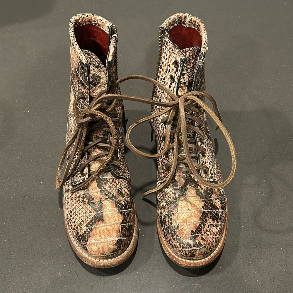 Freebird pink snake Manchester boots
